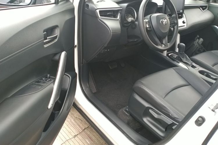 Toyota Corolla Cross 2023 car image #16