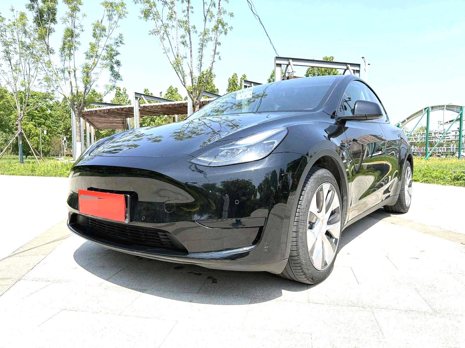 Tesla Model Y 2022 Tesla Model Y 2022 car image