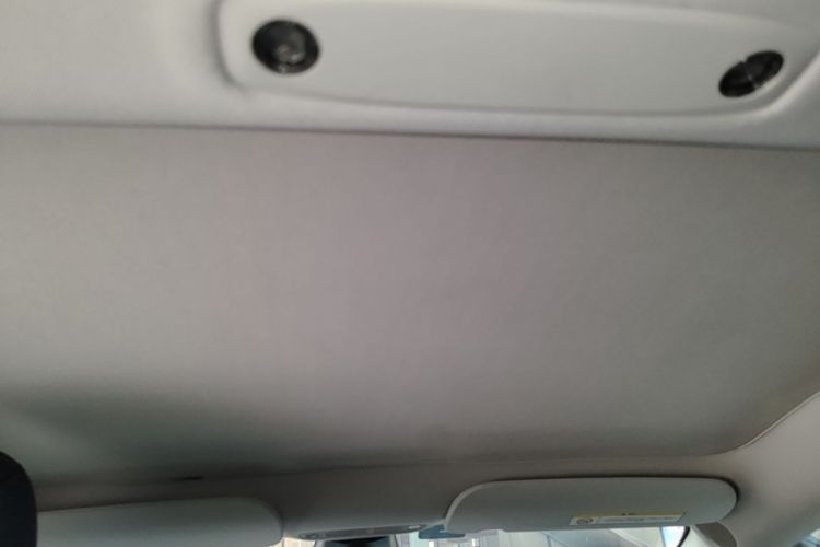 Tesla Model 3 2021 car image #18