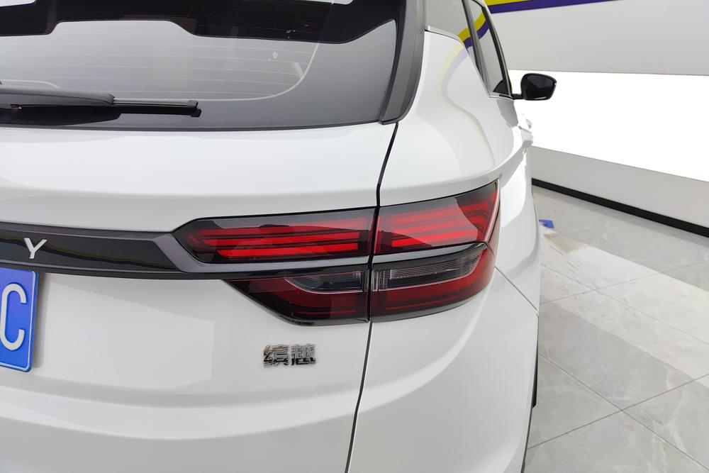 GEELY Coolray 2023 صورة سيارة #5