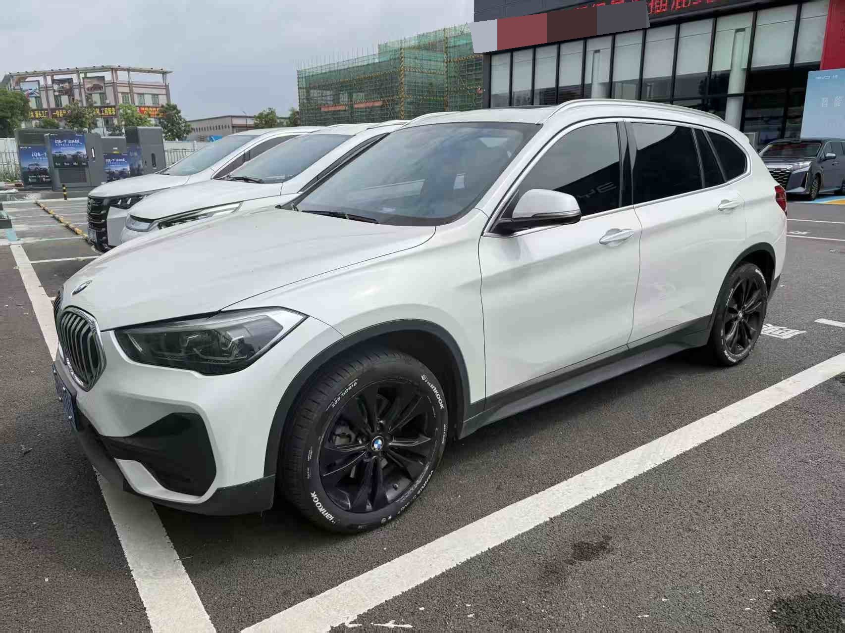 BMW X1 2020 car image 