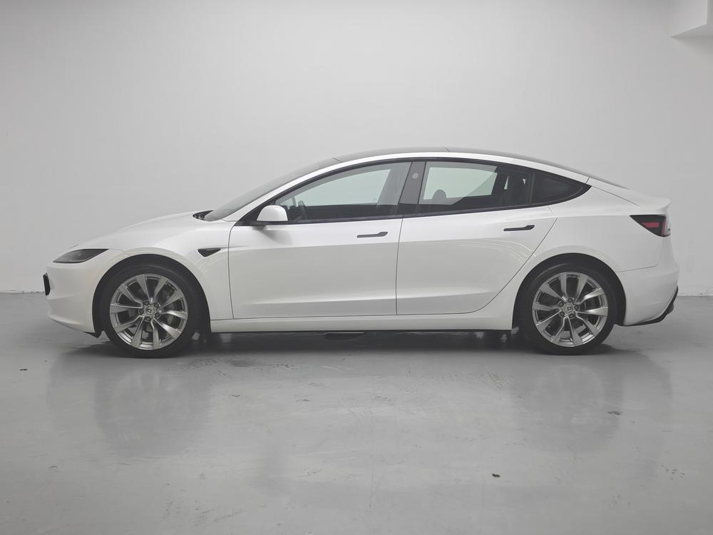 Tesla Model 3 2025 #4 Tesla Model 3 2025 car image #4