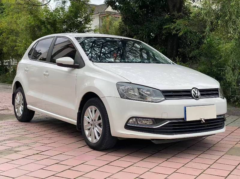 Volkswagen Polo 2016 car image #3