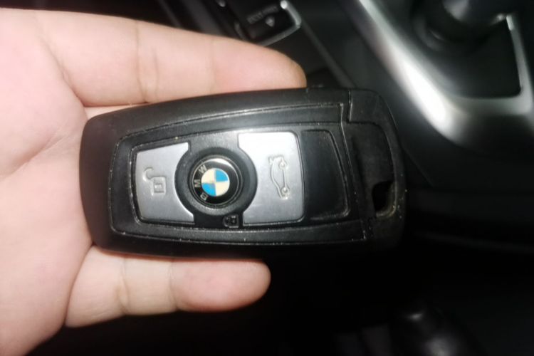 BMW 3 Series 2018 #9 BMW 3 Series 2018 car image #9