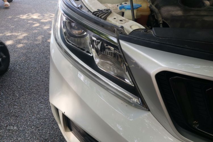 GEELY Vision X6 2020 immagine di auto #8