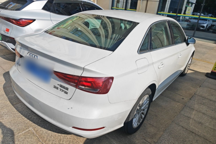 Audi A3 2016 car image #7