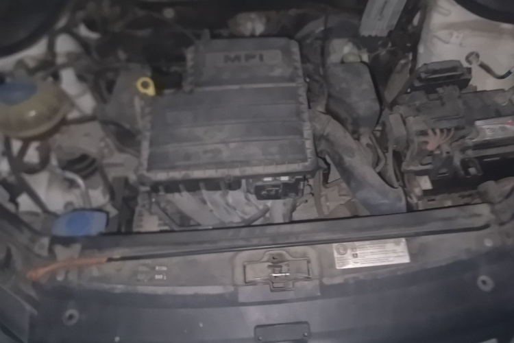 Volkswagen Polo 2015 car image #22