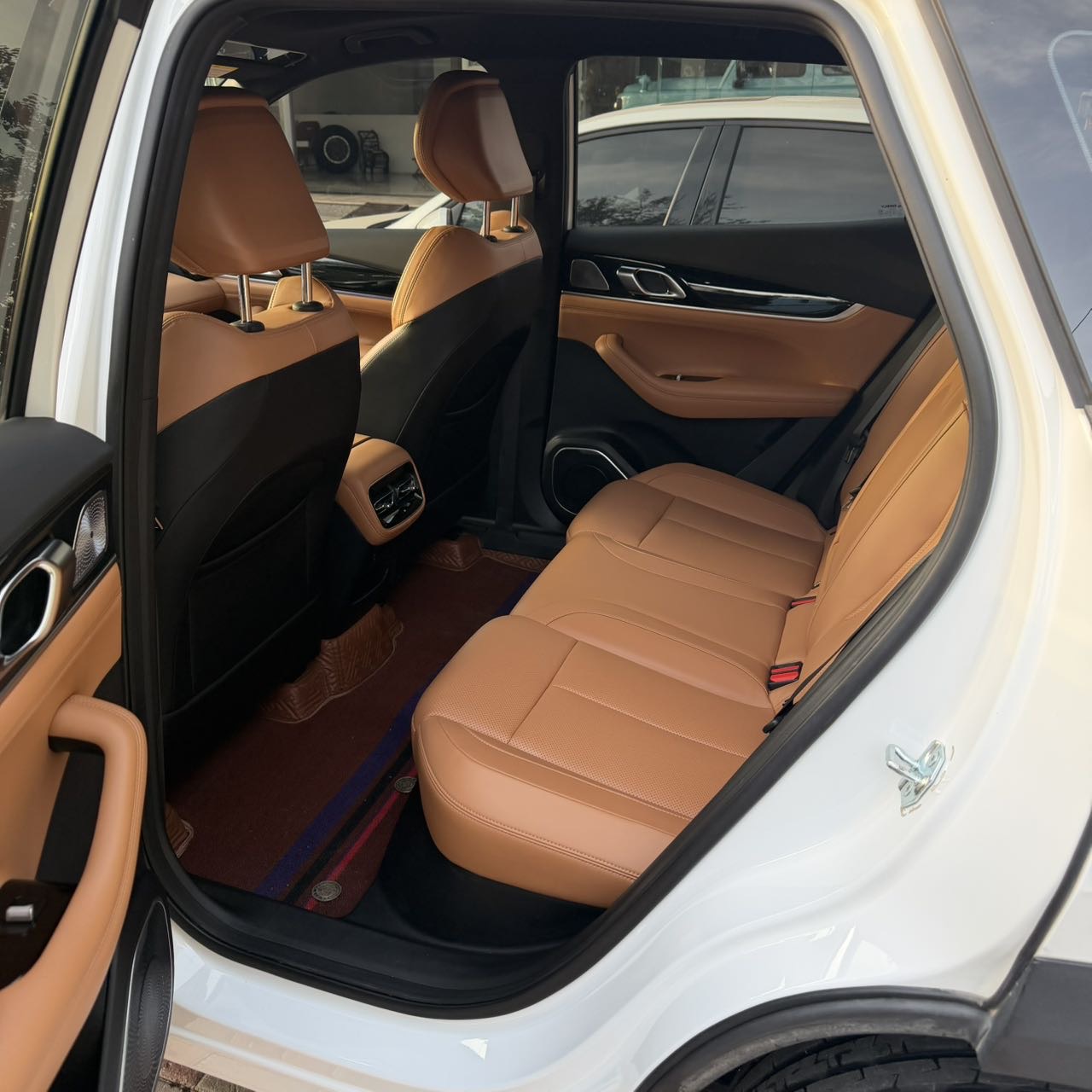 GEELY Boyue L 2025 #4 GEELY Boyue L 2025 immagine di auto #4