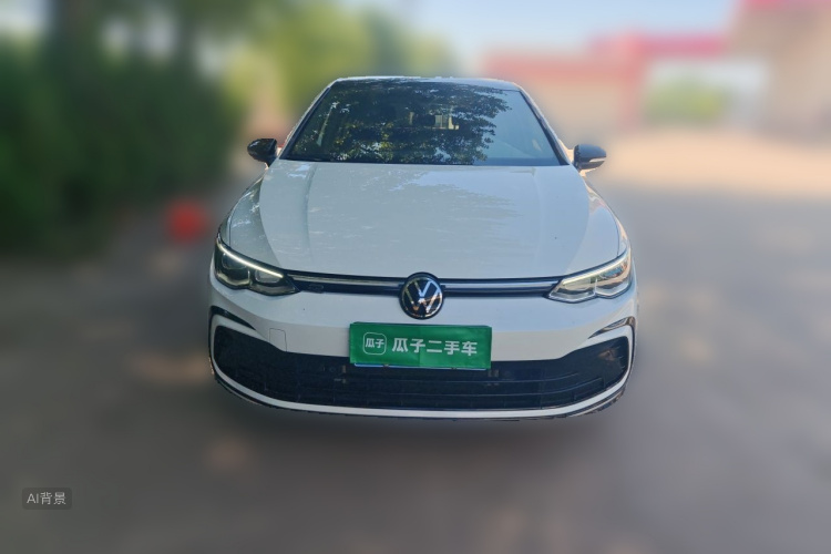 Volkswagen Golf 2022 car image #3