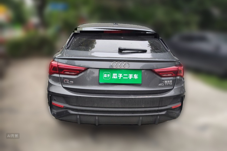 Audi Q3 2022 car image #4