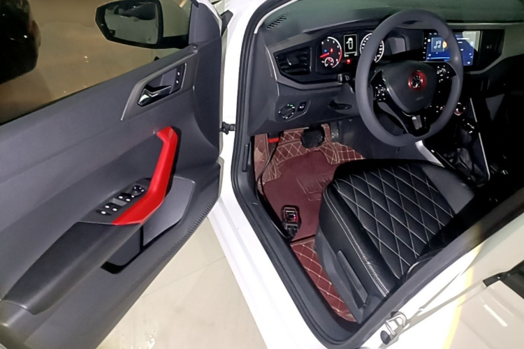 Volkswagen Polo 2020 immagine di auto #12
