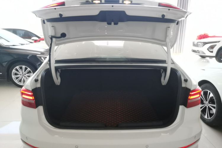 Volkswagen Lavida 2019 #19 Volkswagen Lavida 2019 car image #19