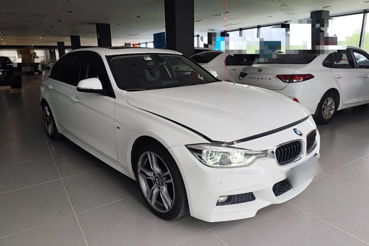 BMW 3 Series 2018 car image #4