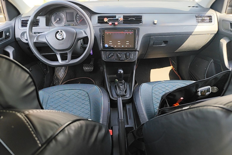 Volkswagen Santana 2020 car image #11