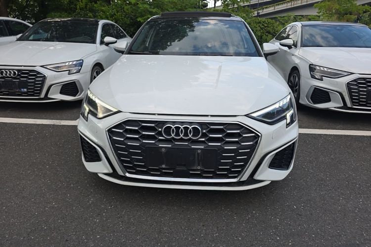 Audi A3 2024 immagine di auto #3