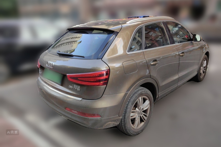 Audi Q3 2015 car image #7