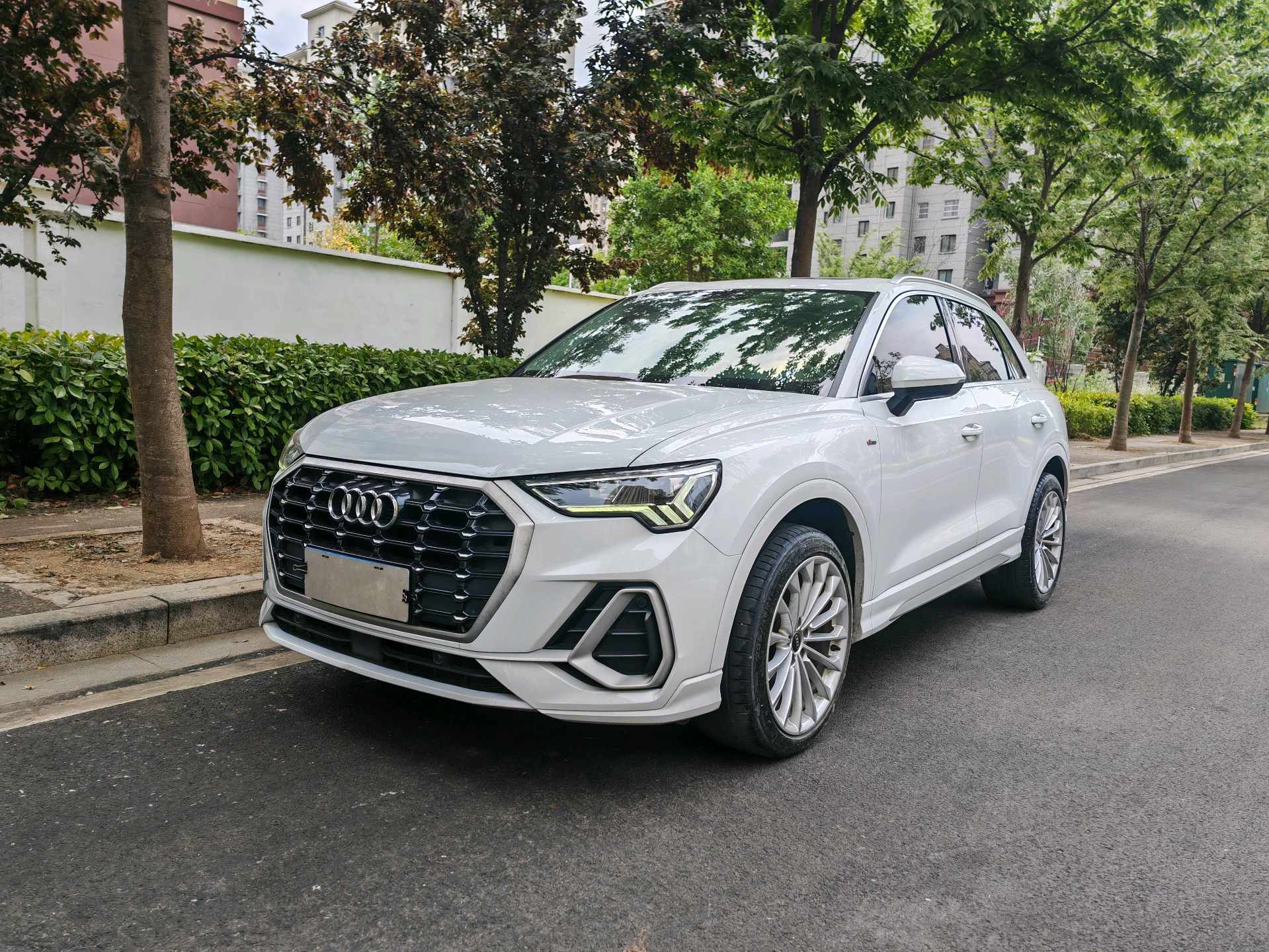 2019 2019 car image
