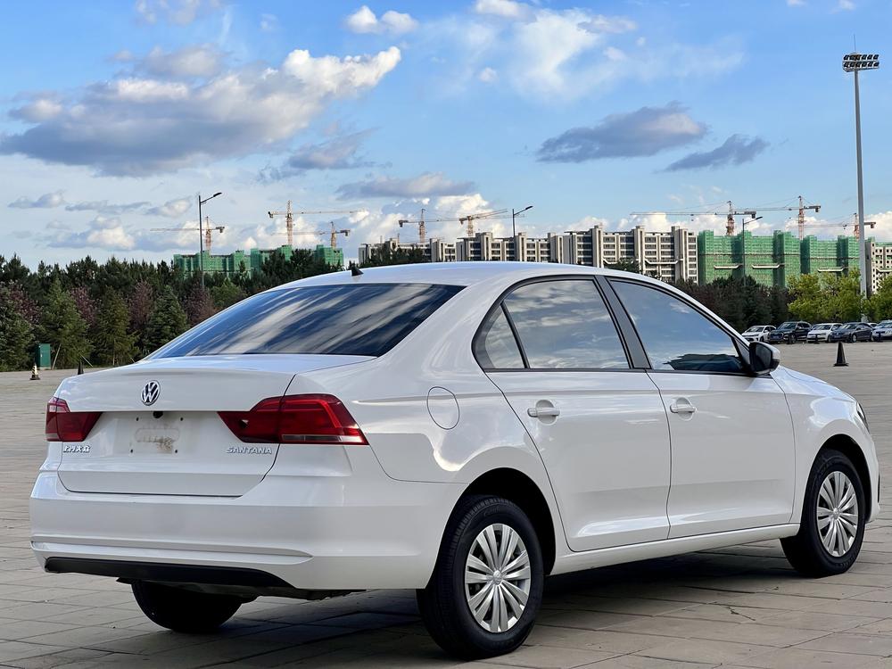 Volkswagen Santana 2022 car image #6