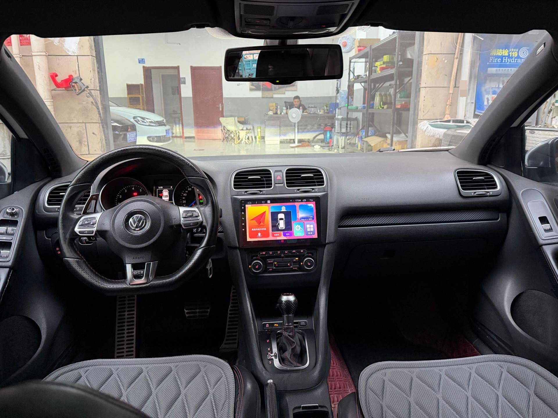 Volkswagen GolfGTI 2012 immagine di auto #7