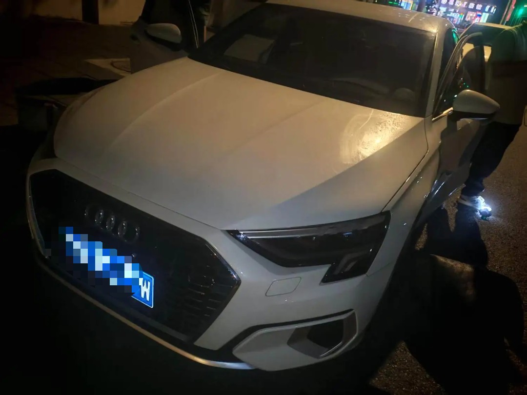 2021 #2 2021 immagine di auto #2