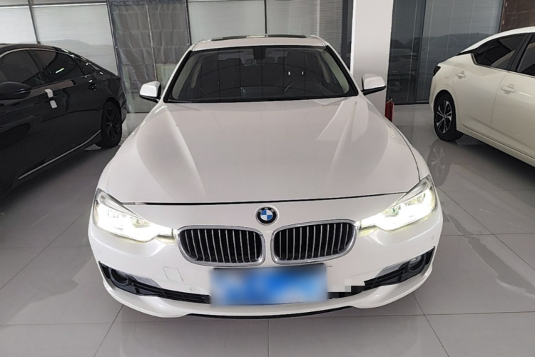 BMW 3 Series 2017 #3 BMW 3 Series 2017 car image #3