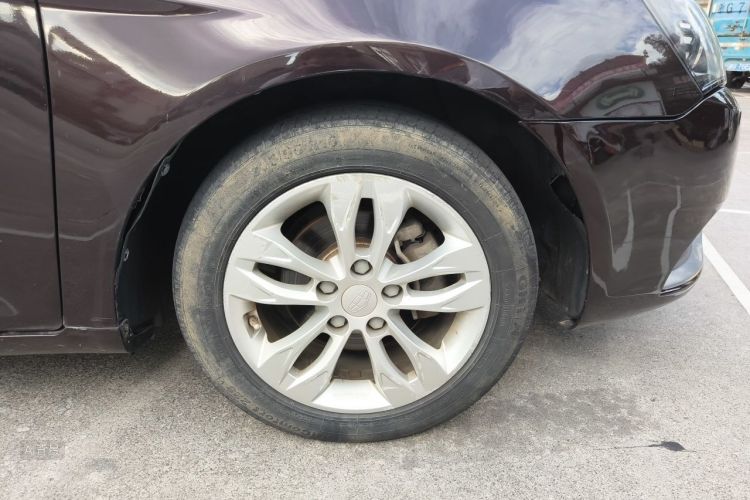 GEELY Emgrand 2015 #9 GEELY Emgrand 2015 car image #9