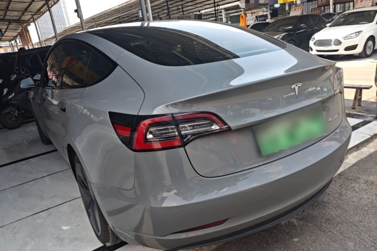 Tesla Model 3 2020 car image #7