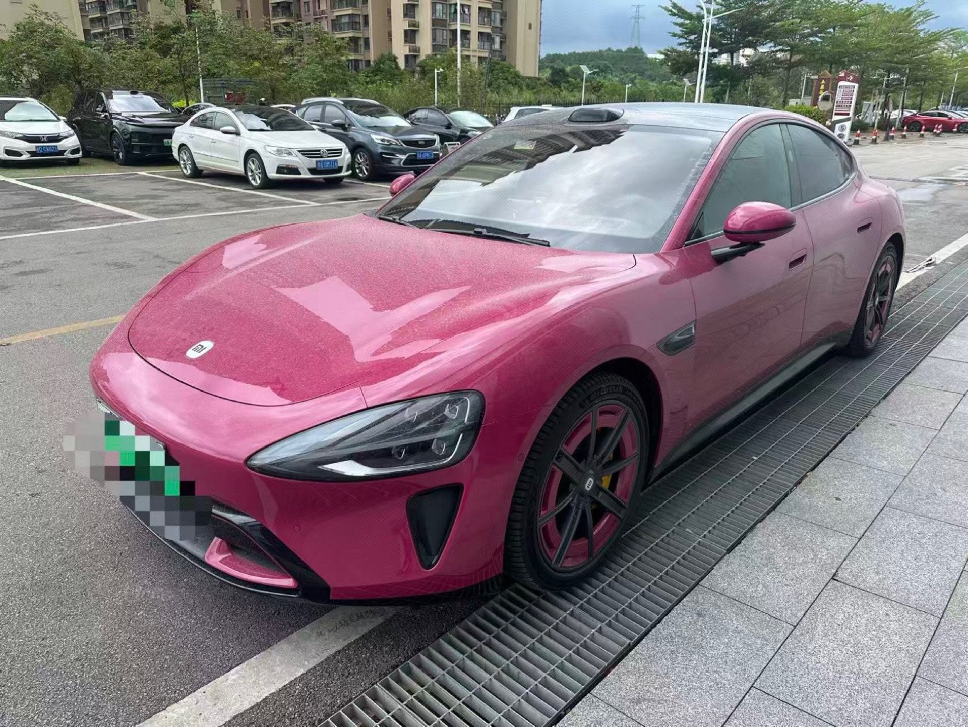 MI SU7 2025 car image 