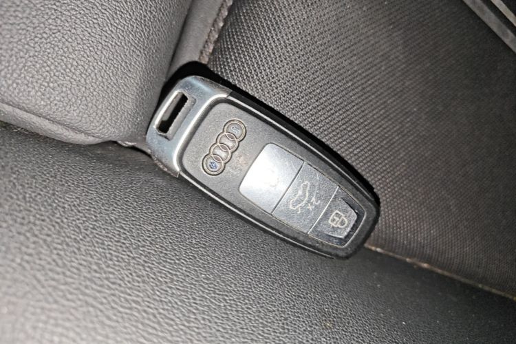 Audi A3 2024 car image #9