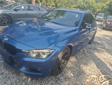 BMW 3 Series 2019 car image 