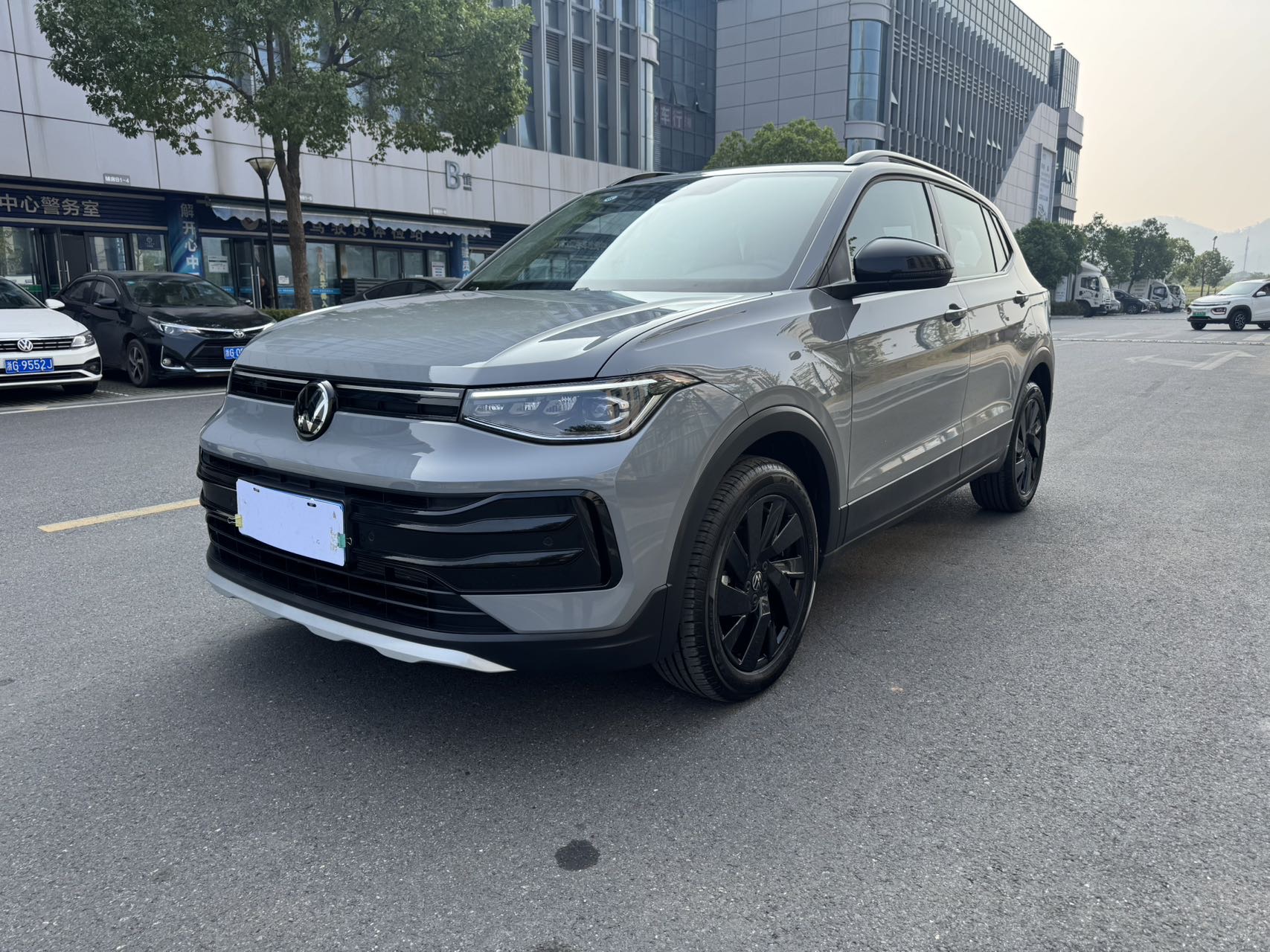 Volkswagen Tharu 2025 Volkswagen Tharu 2025 immagine di auto