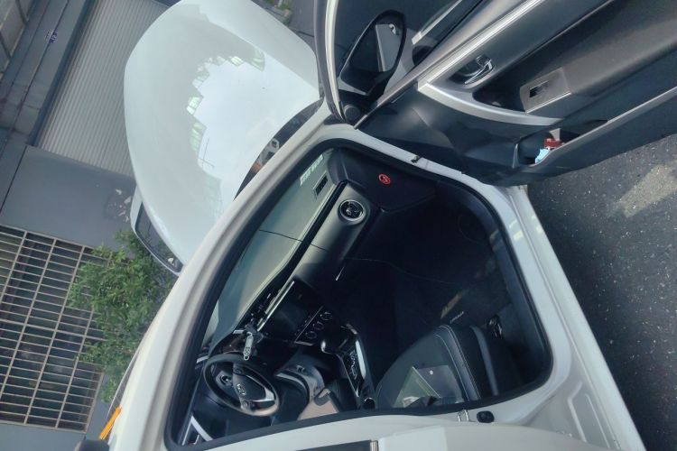 Toyota Corolla 2019 #23 Toyota Corolla 2019 car image #23