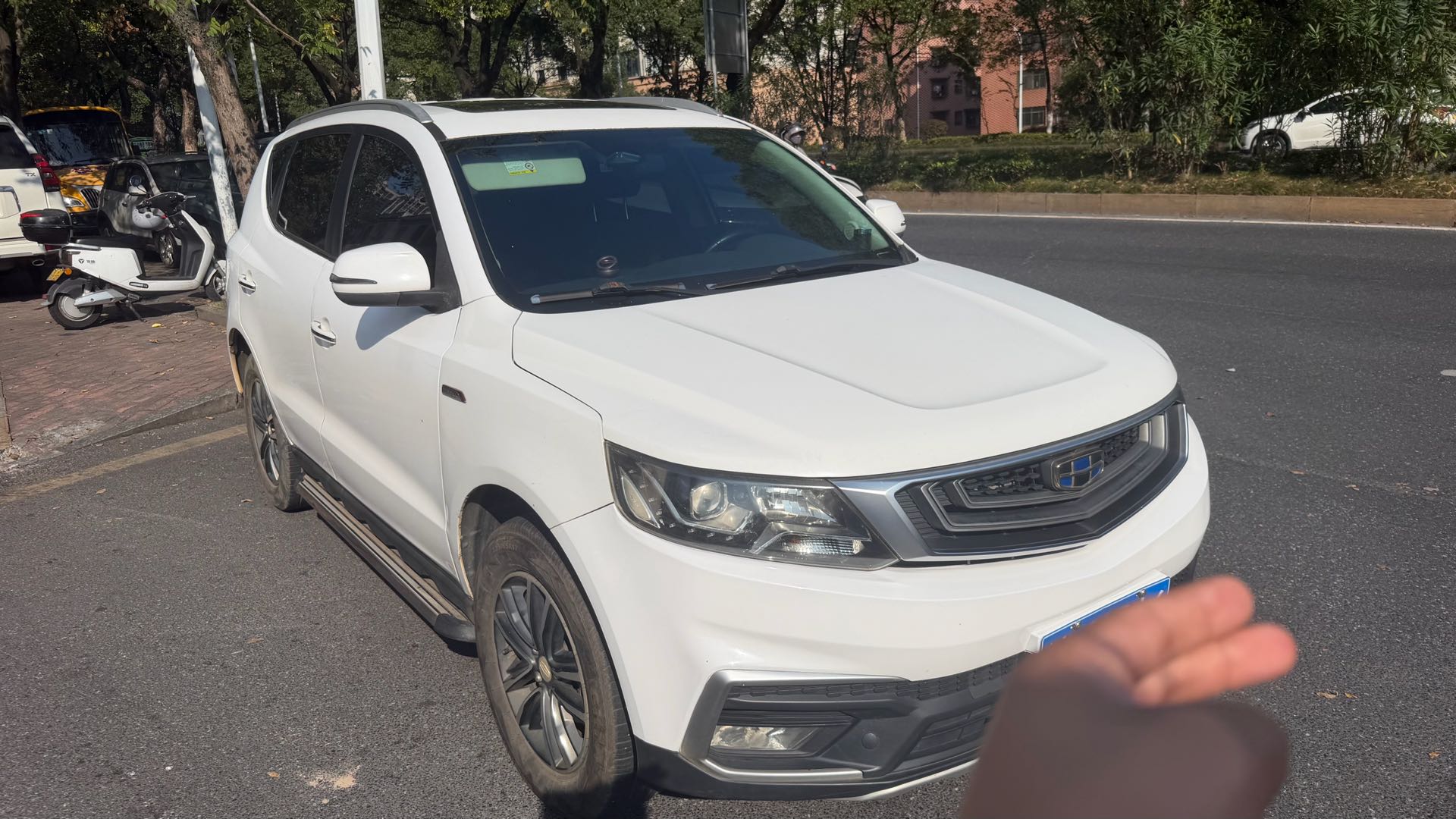 GEELY Vision X6 2019 #2 GEELY Vision X6 2019 car image #2