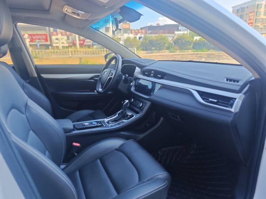 GEELY Emgrand 2018 image de voiture #6