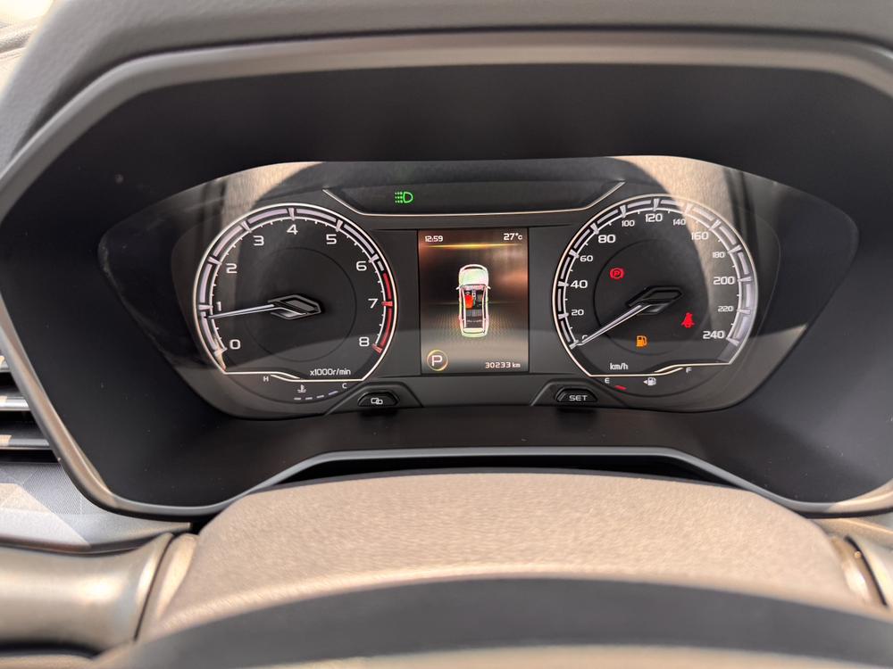 GEELY Vision X6 2023 car image #11
