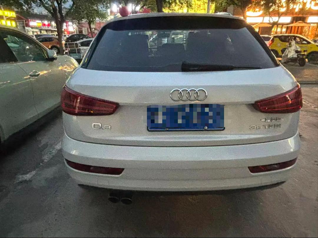 Audi Q3 2017 car image #3