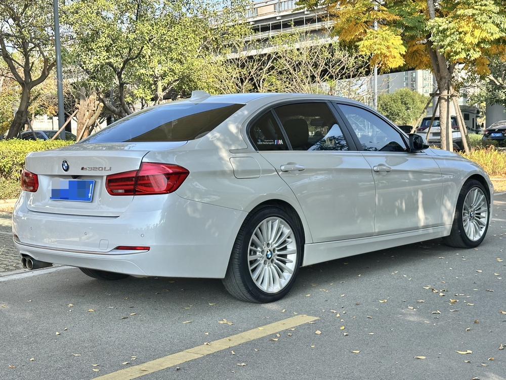 BMW 3 Series 2018 #6 BMW 3 Series 2018 car image #6