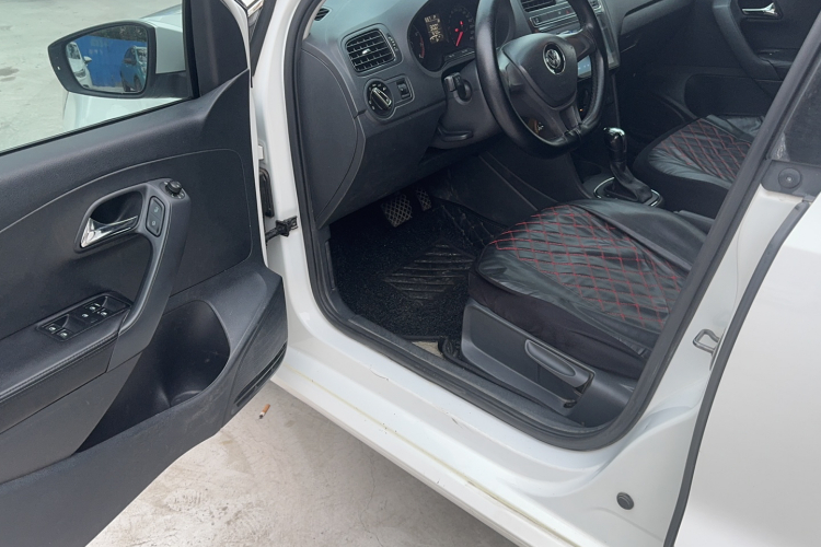 Volkswagen Polo 2019 #11 Volkswagen Polo 2019 car image #11