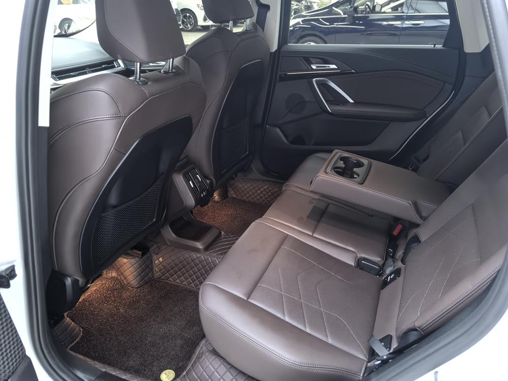 BMW X1 2024 car image #16