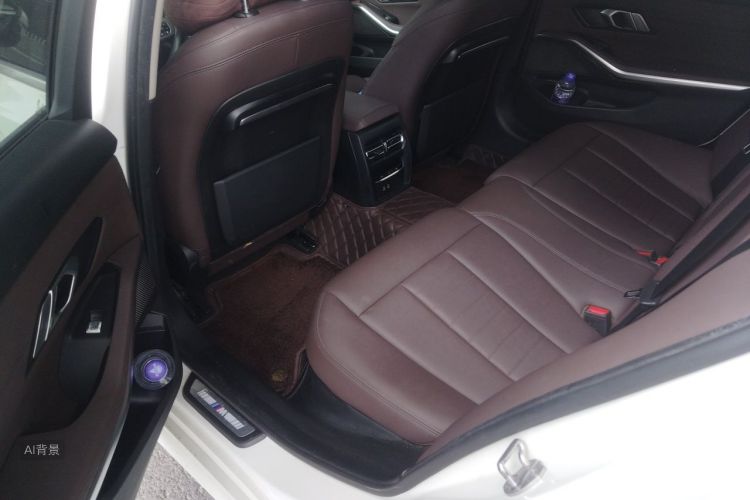 BMW 3 Series 2021 car image #19