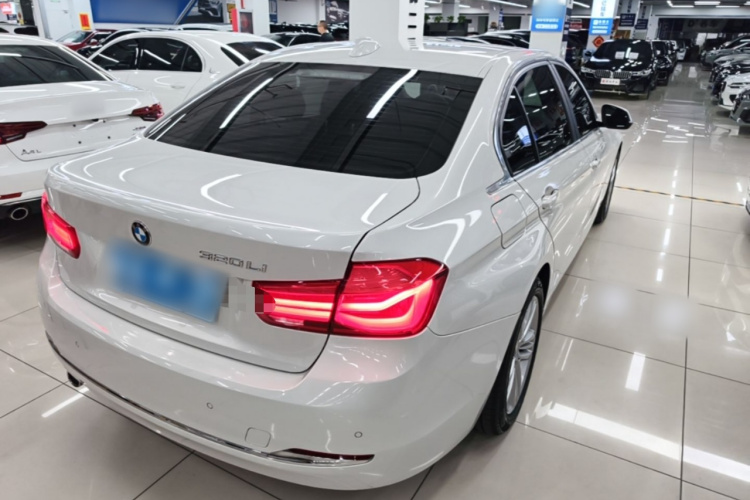 BMW 3 Series 2016 immagine di auto #7