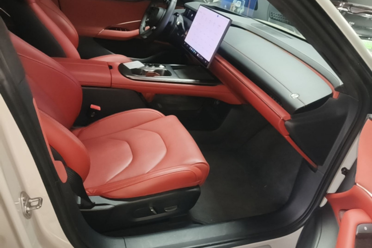 MI SU7 2024 car image #24