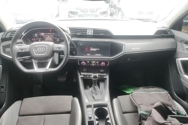 Audi Q3 2022 #10 Audi Q3 2022 car image #10