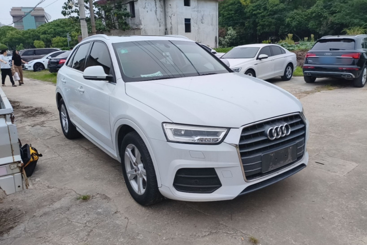 Audi Q3 2019 #6 Audi Q3 2019 car image #6
