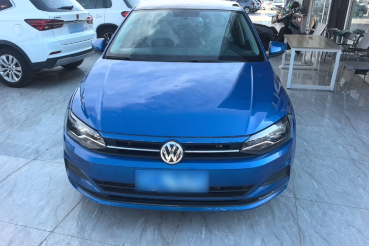 Volkswagen Polo 2019 car image #3