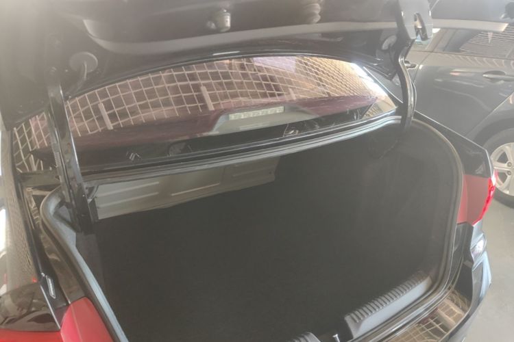 Volkswagen Santana 2016 car image #19