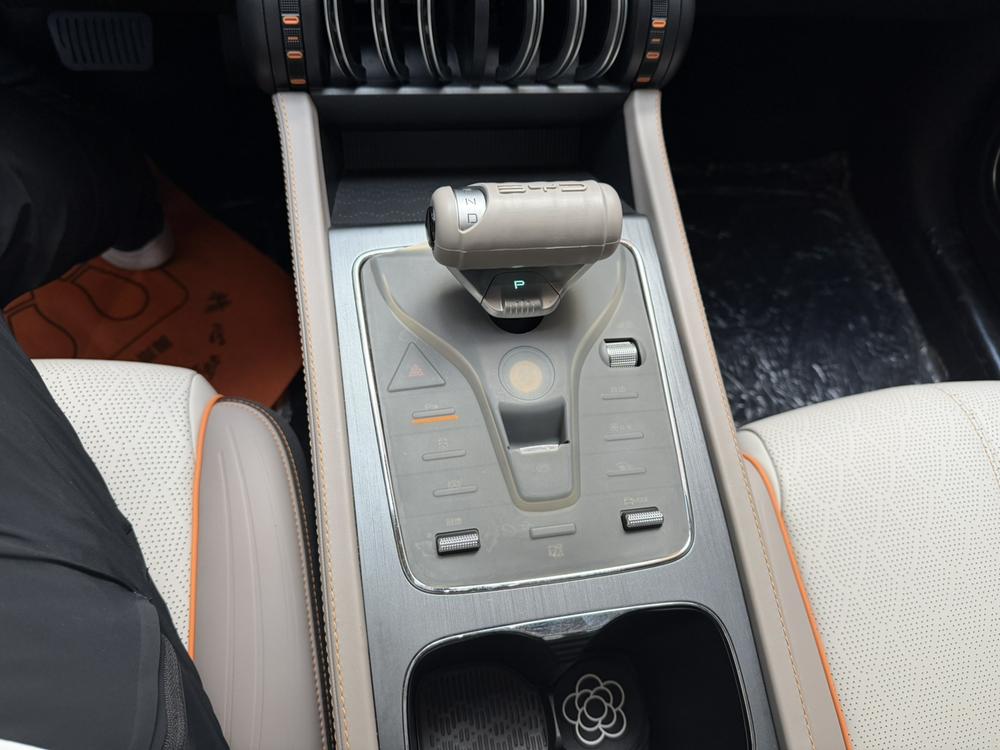 BYD Yuan Plus 2024 #15 BYD Yuan Plus 2024 car image #15