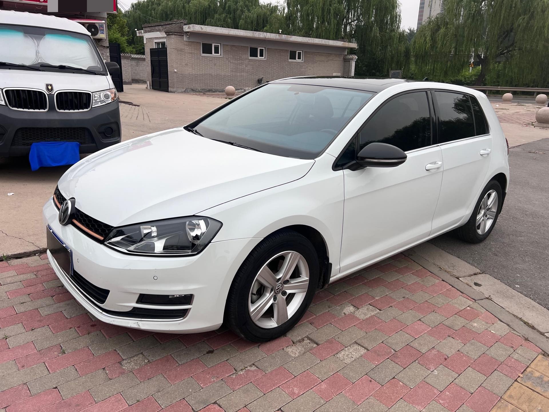 2017 2017 car image