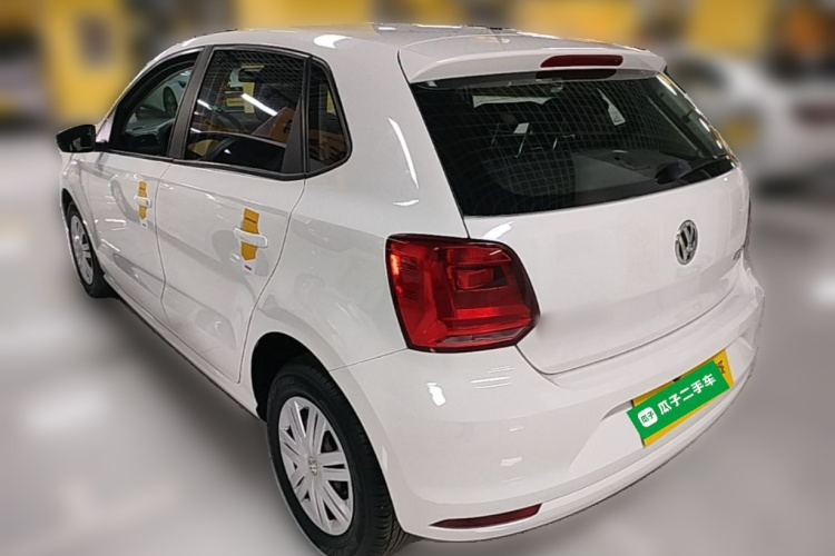 Volkswagen Polo 2018 car image #5
