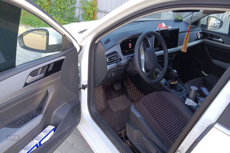 Volkswagen Lavida 2025 car image #18